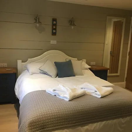 Inn The Galleon 4*